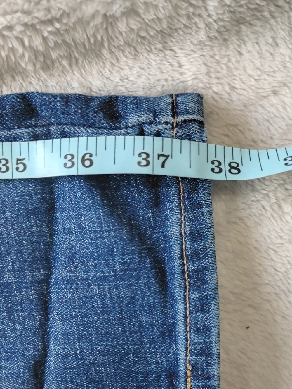 Levi's 311 Shaping Skinny Medium Wash Denim Jeans Size 30